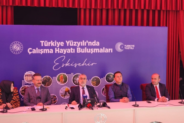 "Türkiye Yüzyılı'nda Çalışma Hayatı STK Buluşmaları" Organizasyonunda Sn. Bakanımız Vedat Işıkhan ile Bir Araya Geldik