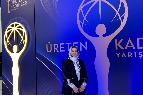 EYGEV Erzurum Şube Kurucu Başkanı Sn. Emine Kahveci 2023 Halkbank Üreten Kadınlar Yarışması'nda KOBİ Üretici Kadın Kategorisinde İkinci Oldu